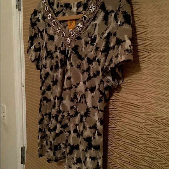RUBY RD~EXOTIC BLOUSE~LG - Picture 3 of 5